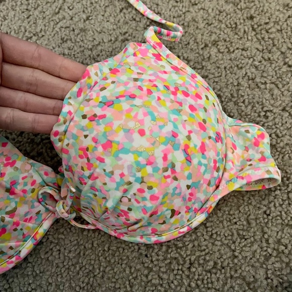 Victorias Secret Halter Bikini - Picture 2 of 4